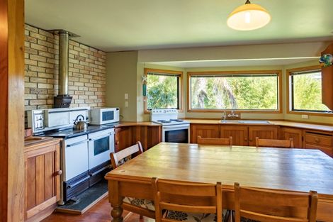 Photo of property in 15 Irishtown Road, Kuaotunu, Whitianga, 3592