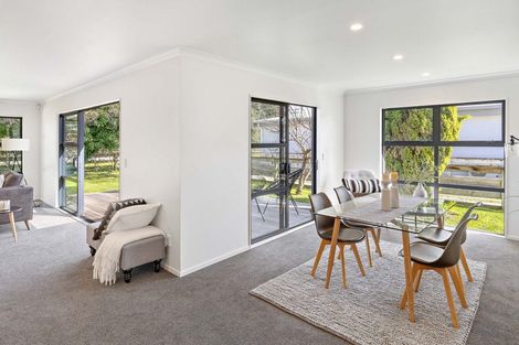 Photo of property in 43 Esther Street, Martinborough, 5711