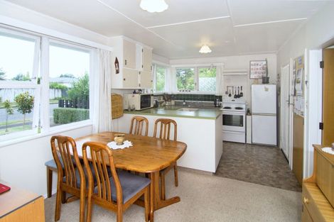 Photo of property in 19 Fisher Place, Carterton, 5713