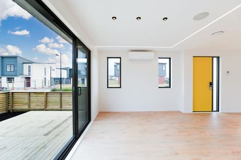 Photo of property in 18 Corporal Street, Papakura, 2110