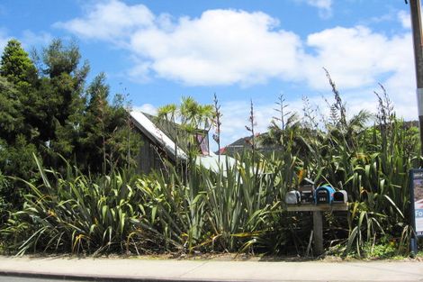 Photo of property in 289 Motutara Road, Muriwai, Waimauku, 0881