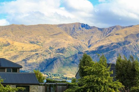 Photo of property in 10 Sunnyside Lane, Wanaka, 9305