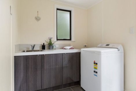 Photo of property in 105 Welcome Bay Road, Welcome Bay, Tauranga, 3112