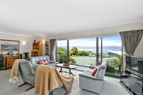 Photo of property in 2/76 Lohia Street, Khandallah, Wellington, 6035