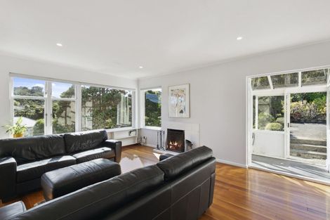 Photo of property in 25 Burrows Avenue, Karori, Wellington, 6012