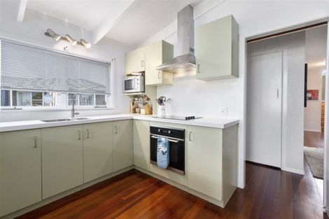 Photo of property in 3 Crompton Road, Massey, Auckland, 0614