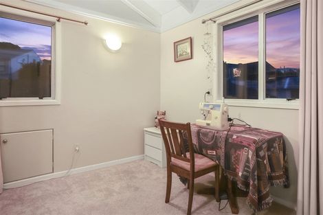 Photo of property in 12 Bilkey Avenue, Pukekohe, 2120