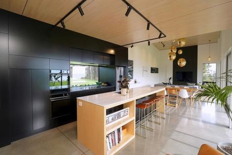 Photo of property in 16a Shearer Drive, Oakura, 4314