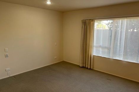Photo of property in 8b Fenwick Avenue, Milford, Auckland, 0620