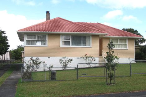 Photo of property in 82 Glendene Avenue, Glendene, Auckland, 0602