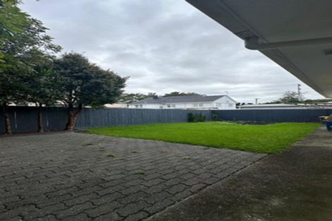 Photo of property in 1b Karaka Street, New Lynn, Auckland, 0600