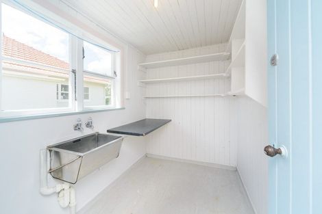 Photo of property in 97 Savage Crescent, West End, Palmerston North, 4412