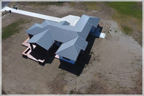 Photo of property in 17 Carex Grove, Foxton Beach, Foxton, 4815