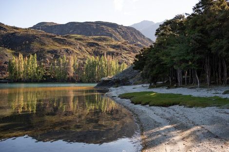 Photo of property in 16 Emerald Bluffs Lane, Glendhu Bay, Wanaka, 9382