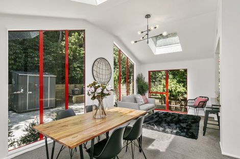 Photo of property in 18 Parsons Glen, Karori, Wellington, 6012