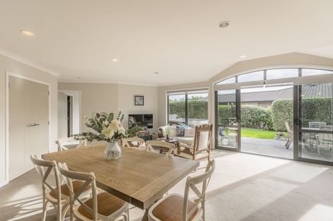 Photo of property in 8 Pateke Way, Paraparaumu Beach, Paraparaumu, 5032