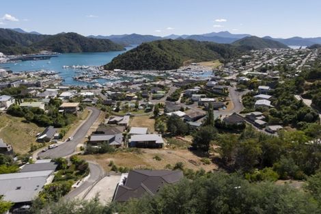 Photo of property in 26a Russell Street, Picton, 7220