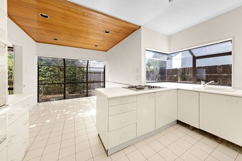 Photo of property in 1/256 Saint Heliers Bay Road, Saint Heliers, Auckland, 1071