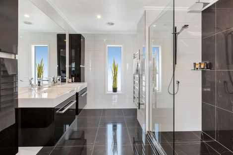 Photo of property in 72 Endeavour Drive, Whitby, Porirua, 5024