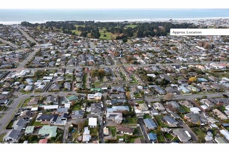 Photo of property in 142 Bower Avenue, New Brighton, Christchurch, 8083