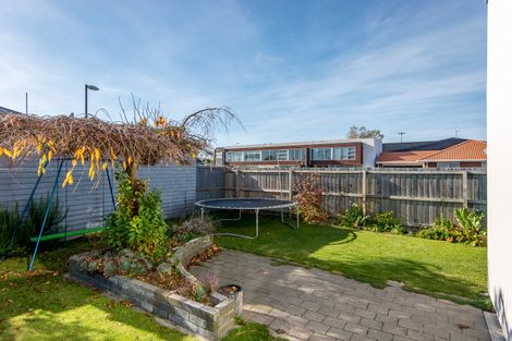 Photo of property in 47a Sawyers Arms Road, Northcote, Christchurch, 8052