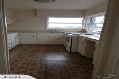 Photo of property in 46 Exmouth Road, Northcote, Auckland, 0627