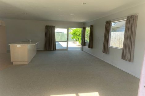 Photo of property in 4 Poaka Avenue, Takanini, 2112