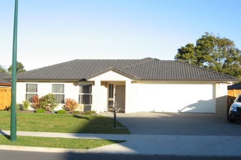 Photo of property in 26 Belfry Place, Wattle Downs, Auckland, 2103