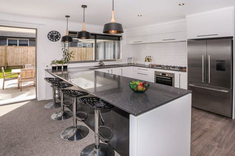 Photo of property in 130 Hillpark Drive, Pokeno, 2402