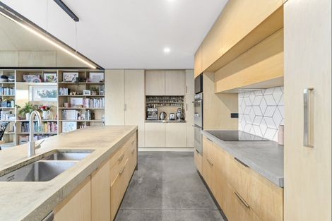 Photo of property in 19 Grandview Road, Lake Hawea, 9382