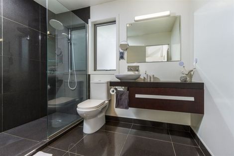 Photo of property in 208 Beach Haven Road, Beach Haven, Auckland, 0626