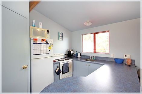 Photo of property in 17 Aru Street, Tangimoana, 4822