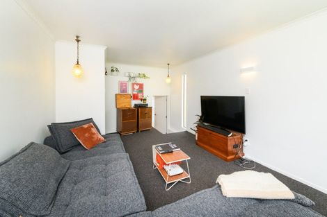 Photo of property in 75 Ruamahanga Crescent, Terrace End, Palmerston North, 4410