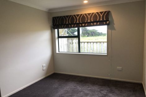Photo of property in 13 Brendan Drive, Te Horo Beach, Otaki, 5581