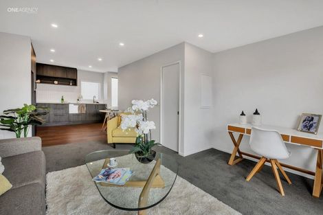 Photo of property in 11/27 New Brighton Road, Shirley, Christchurch, 8061