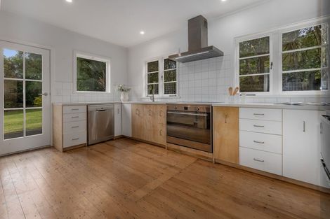 Photo of property in 1 Raebern Lane, Raumati Beach, Paraparaumu, 5032