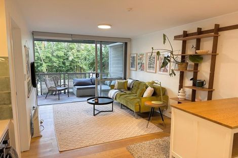 Photo of property in 2/11 Sentinel Road, Herne Bay, Auckland, 1011