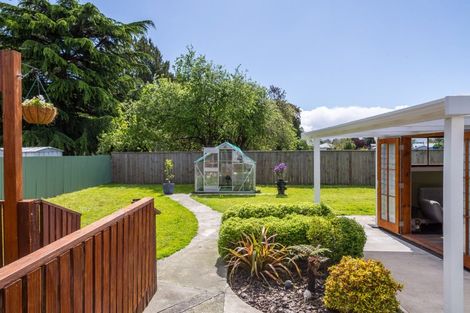Photo of property in 11 Madden Place, Solway, Masterton, 5810