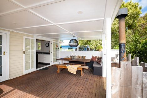 Photo of property in 298 Clifton Road, Te Awanga, 4102