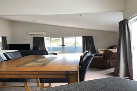 Photo of property in 17a Sandybrow, Churton Park, Wellington, 6037