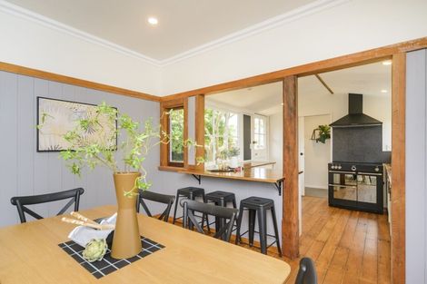 Photo of property in 26 Knowles Street, Terrace End, Palmerston North, 4410