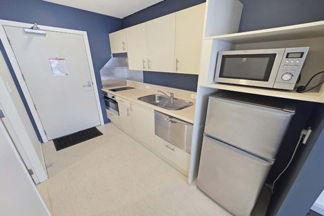 Photo of property in Terrace Heights Apartments, 2/163p The Terrace, Wellington Central, Wellington, 6011