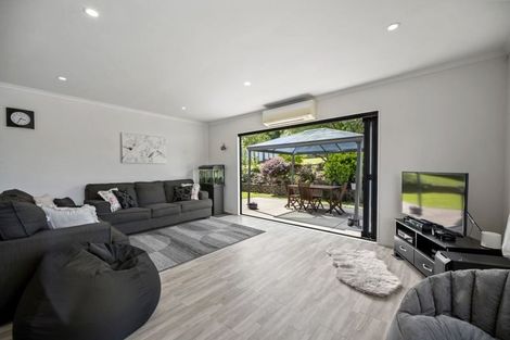 Photo of property in 3 Ambassador Glade, Orewa, 0931
