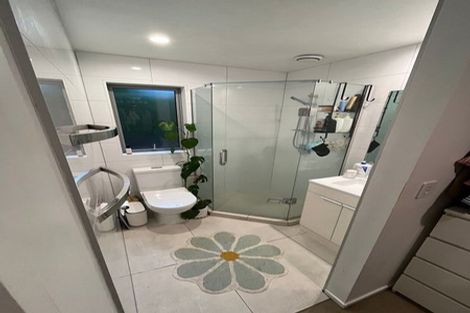 Photo of property in 7a Seymour Road, Sunnyvale, Auckland, 0612