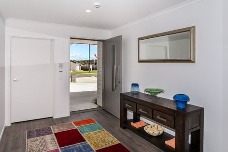 Photo of property in 130 Hillpark Drive, Pokeno, 2402