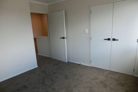 Photo of property in 8/66 Swanson Road, Henderson, Auckland, 0610