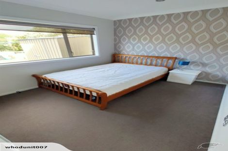 Photo of property in 6 Tararua Close, Aotea, Porirua, 5024