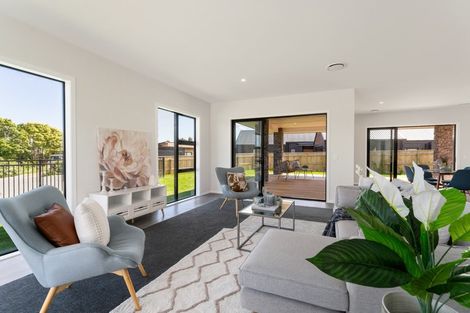 Photo of property in 21 Tararua Crescent, Otaki, 5512