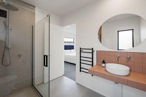 Photo of property in 2/7 Tarbett Road, Hillcrest, Hamilton, 3216