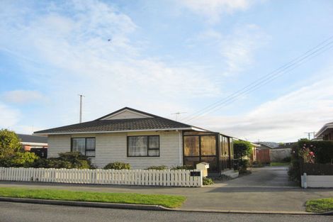 Photo of property in 12b Queens Drive, Saint Kilda, Dunedin, 9012